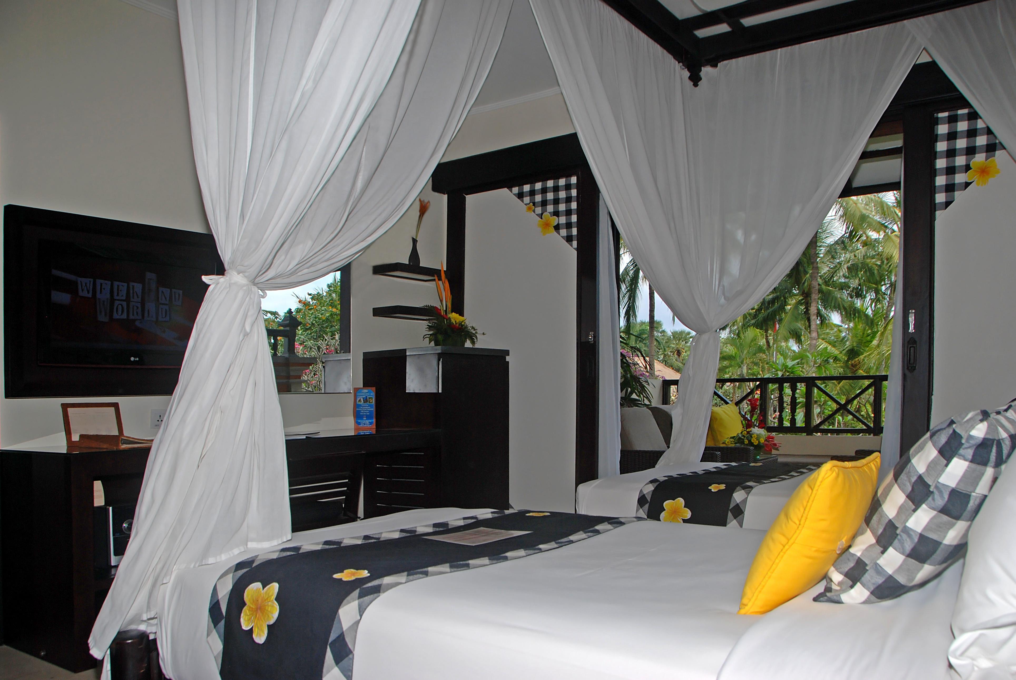 Legian Beach Hotel Exterior foto