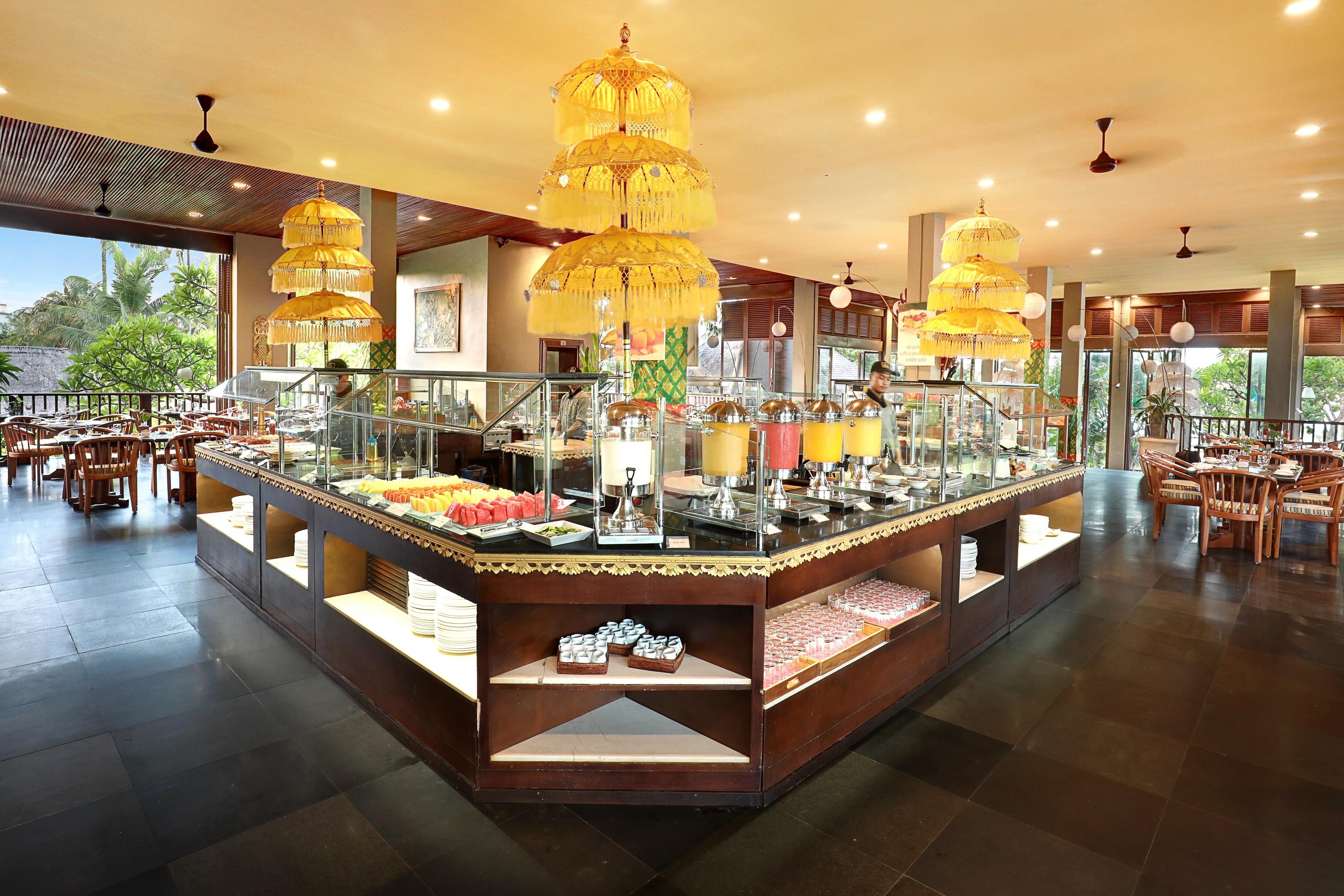 Legian Beach Hotel Exterior foto
