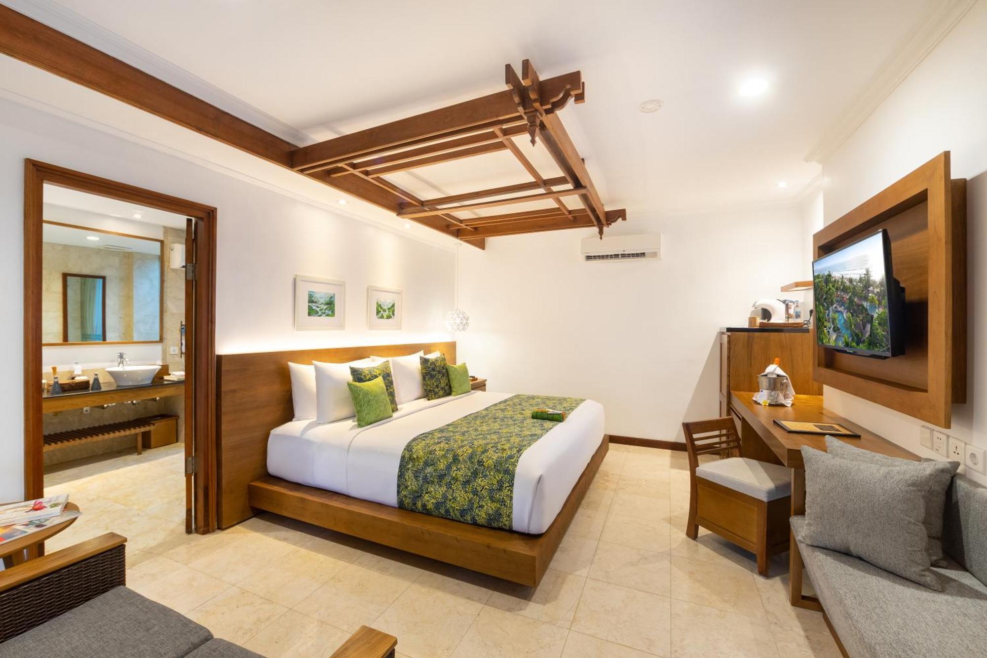 Legian Beach Hotel Exterior foto