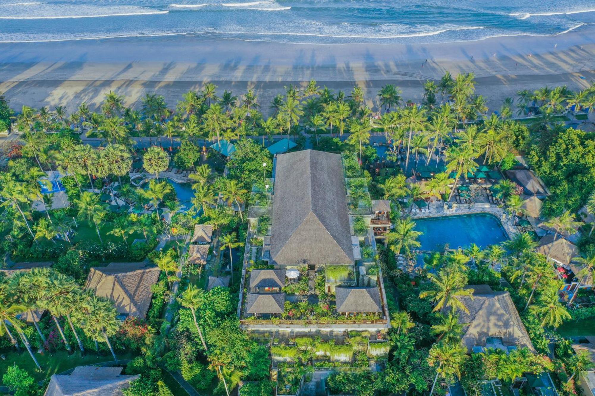 Legian Beach Hotel Exterior foto