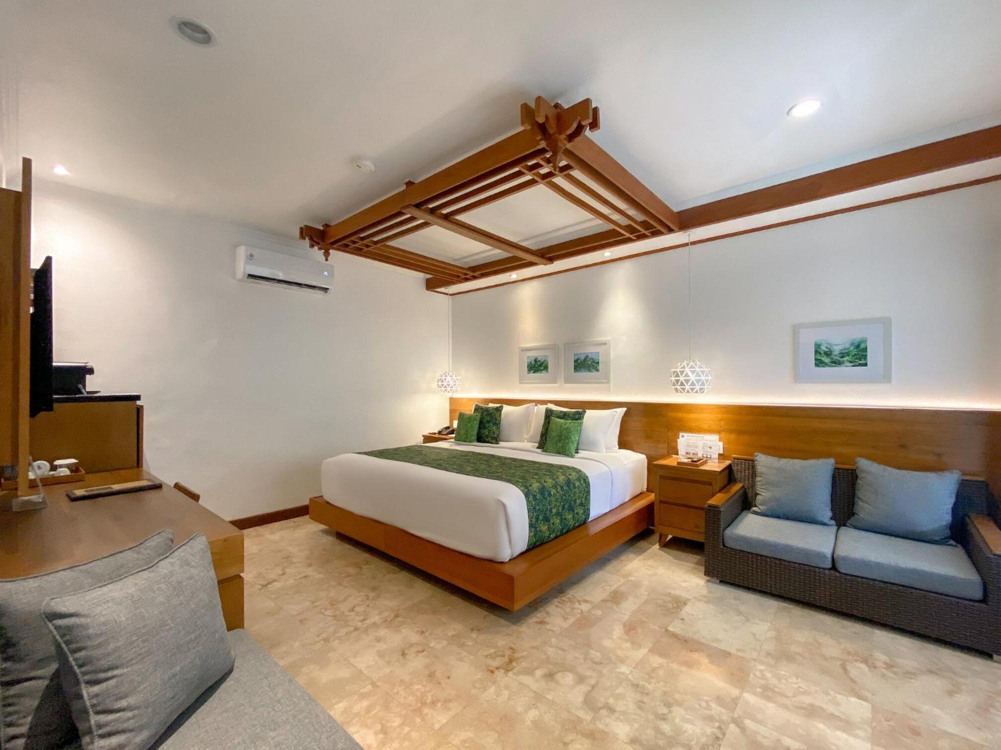 Legian Beach Hotel Exterior foto